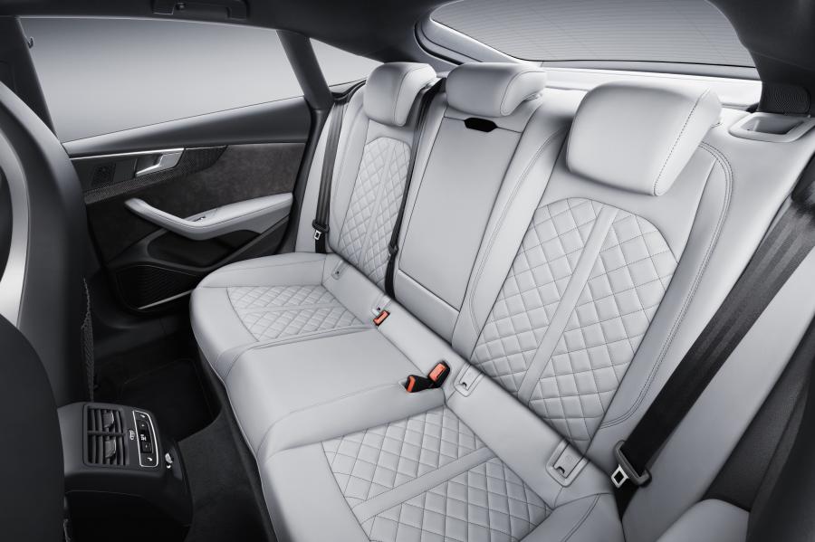 Интерьер Audi S5 Sportback 2016 года  (WW) (фото 11 из 45)